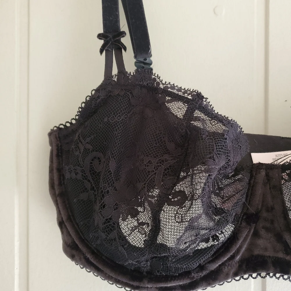 Victoria's Secret Bra 34DD Dream Angels Push-Up Without Padding Black Velvet